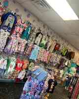 Glitzy Gals Boutique and Tees