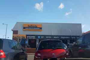 Halfords - Wakefield