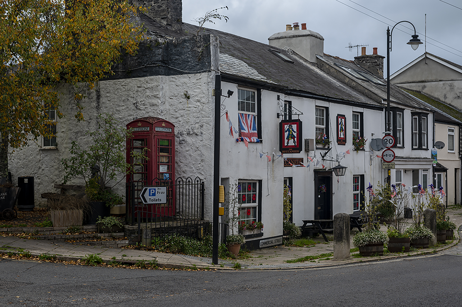Buccaneer Inn