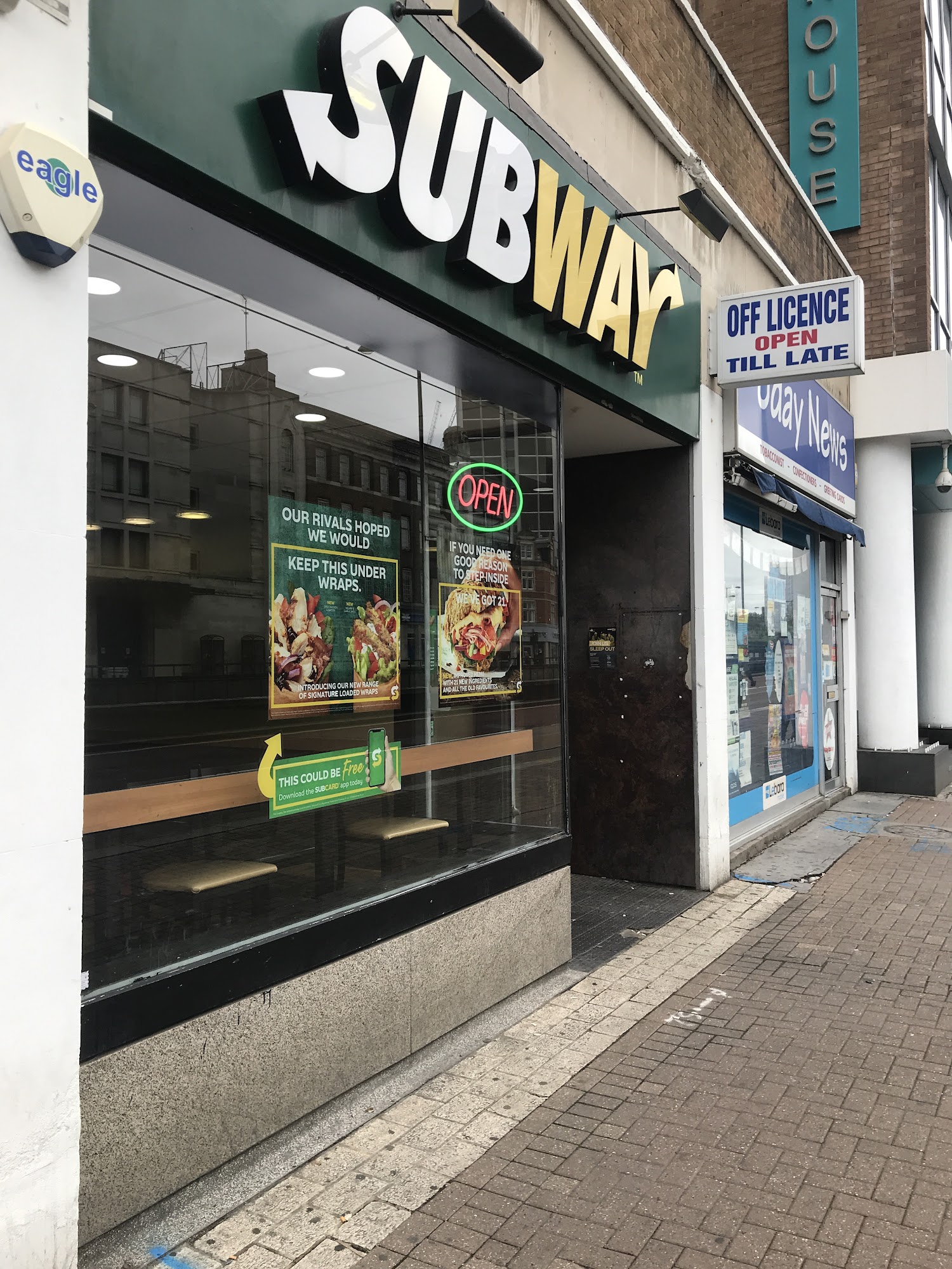 Subway Wellesley Road