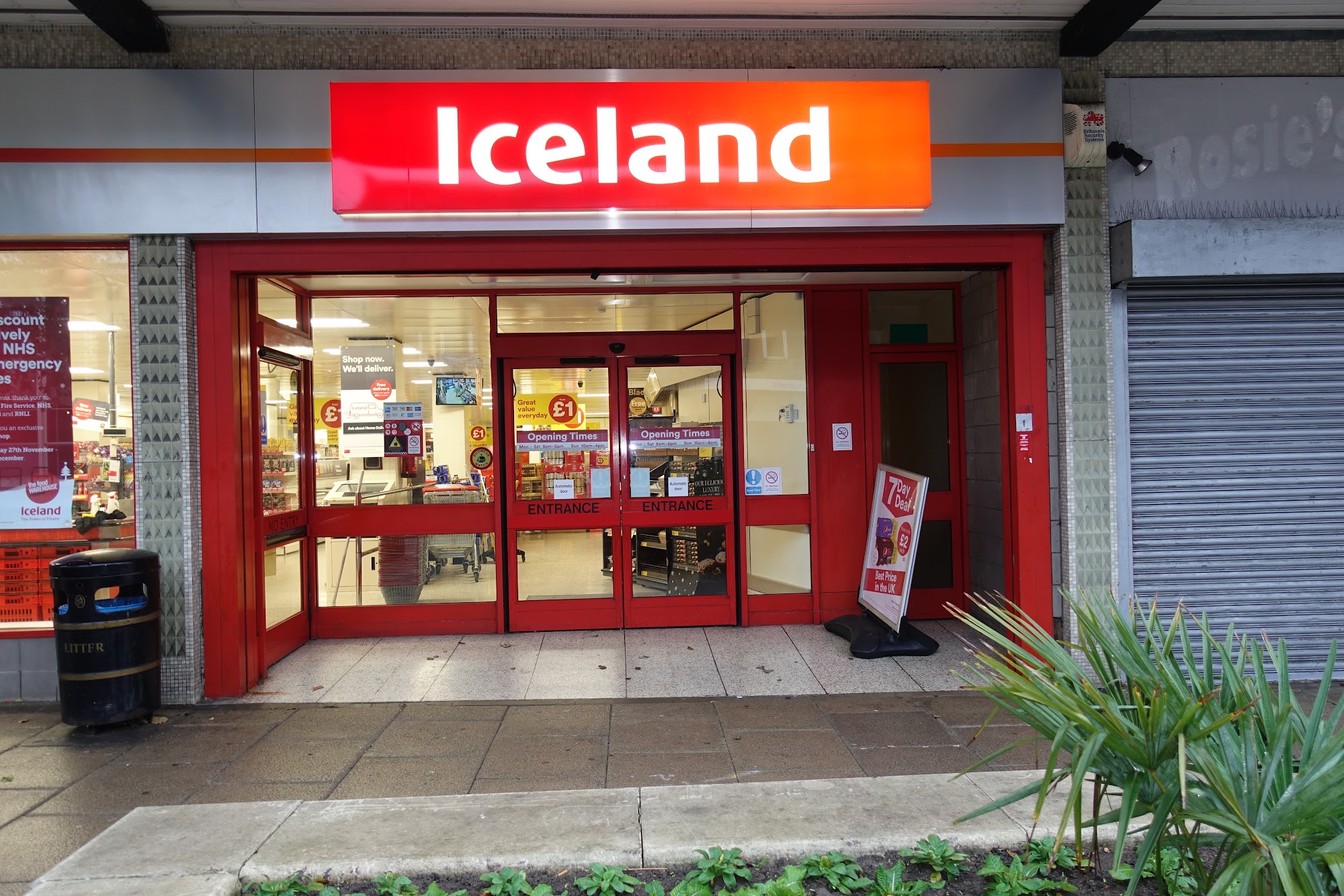 Iceland Supermarket Dunstable