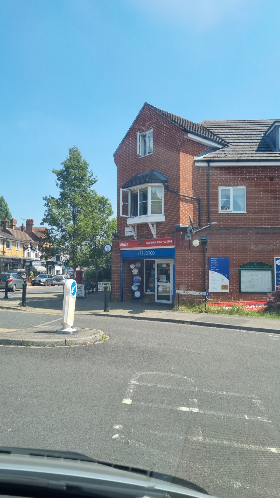 Crowthorne Station Post Office