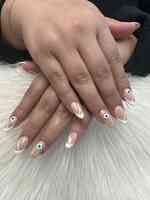 QQ Nails Spa & Waxing