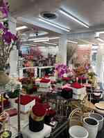Ingrids Gourmet Flowers & Gift Baskets