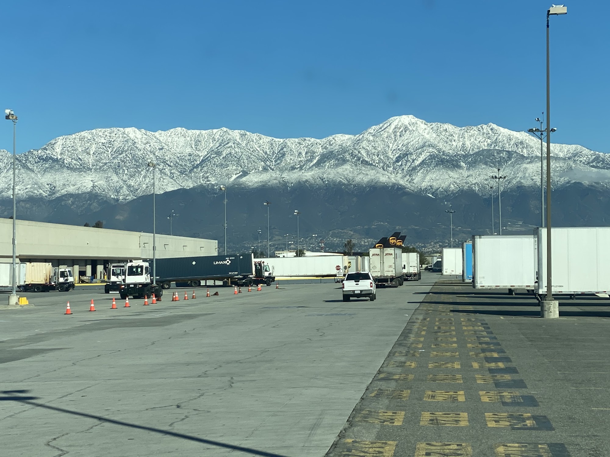 UPS ONTARIO GROUND HUB - 3140 E Jurupa St, Ontario CA - Hours ...