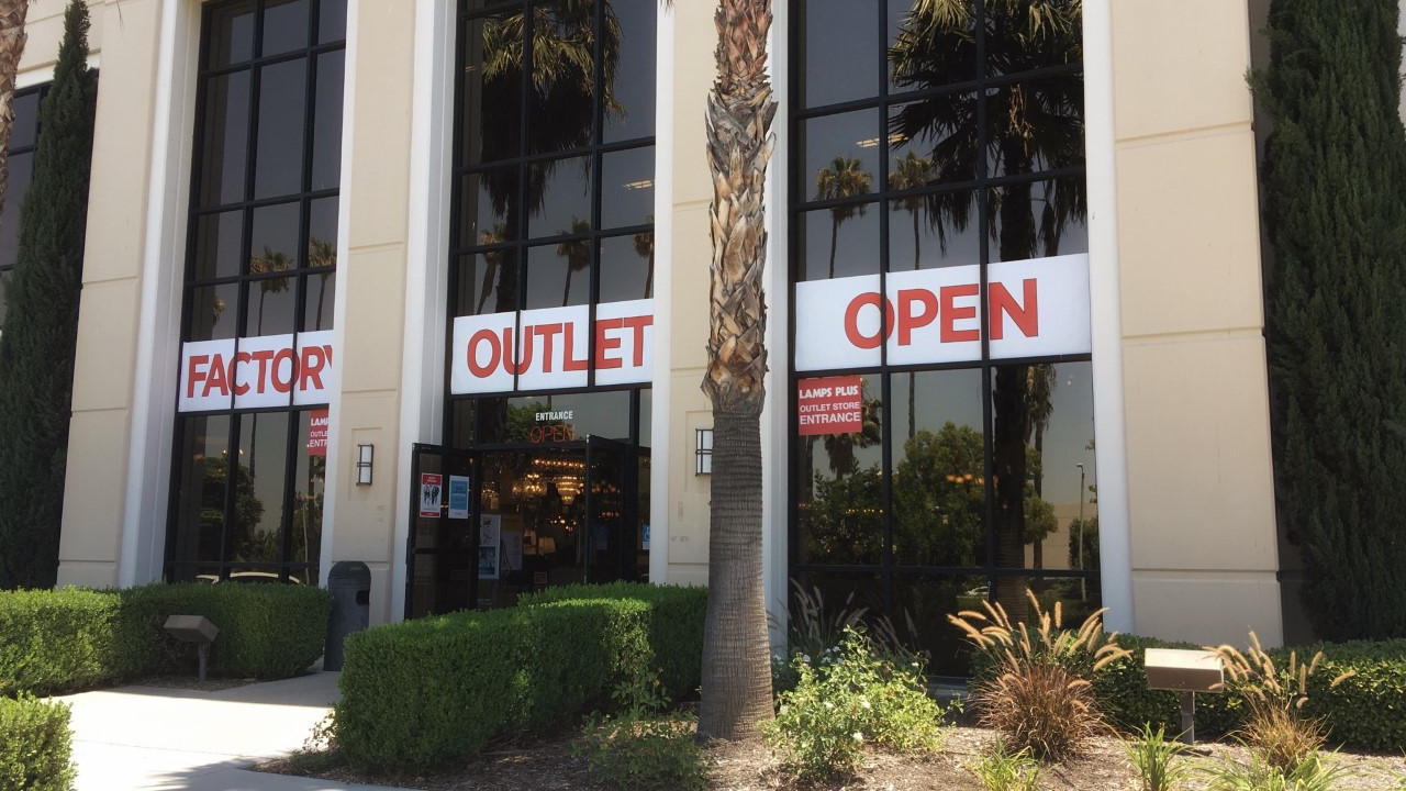 LAMPS PLUS Redlands CA Hours, Directions, Reviews Loc8NearMe