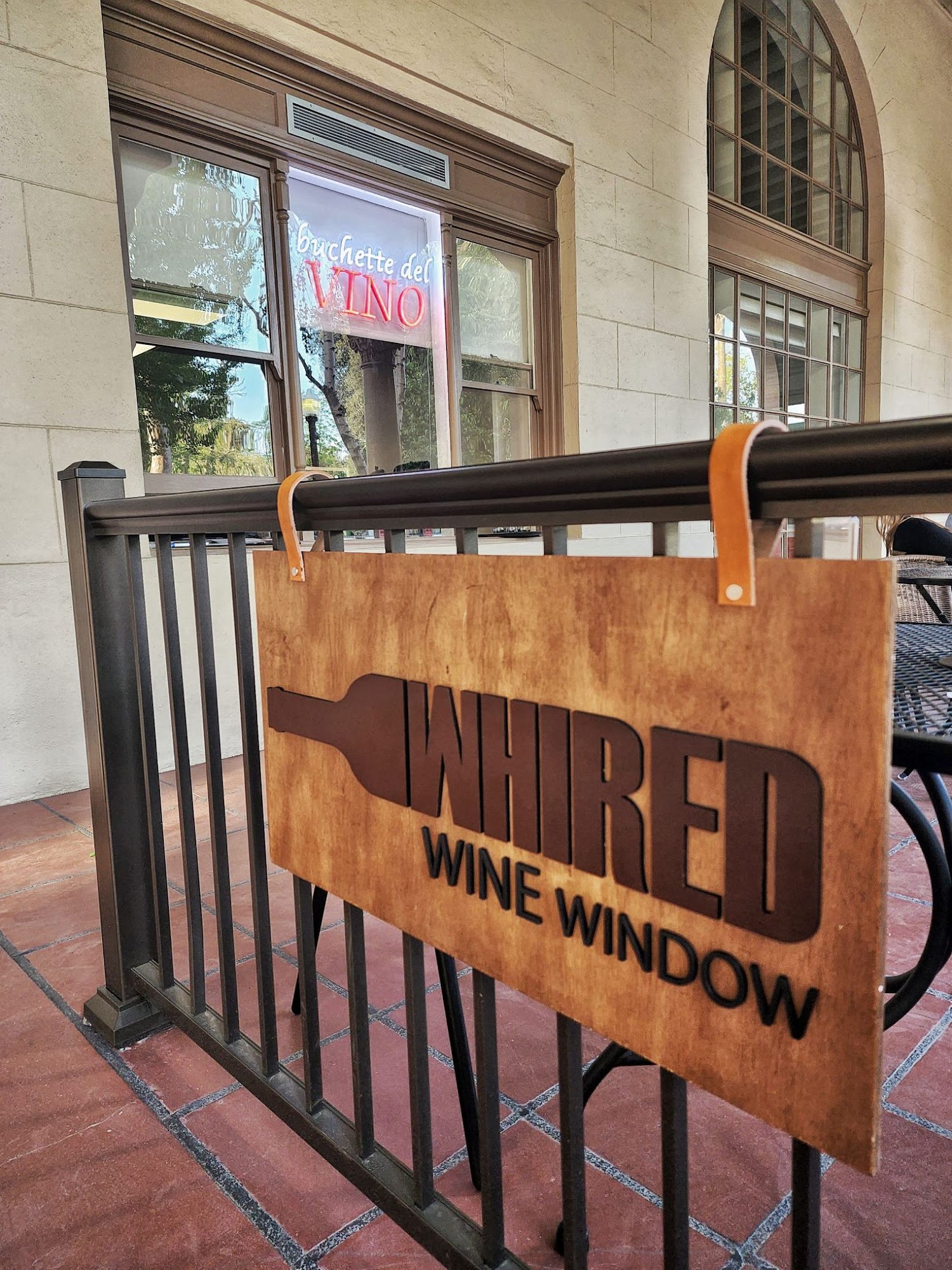 WHIRED Wine Window