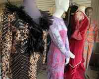 Simenzz Designes Lady's & Gent's Clothing