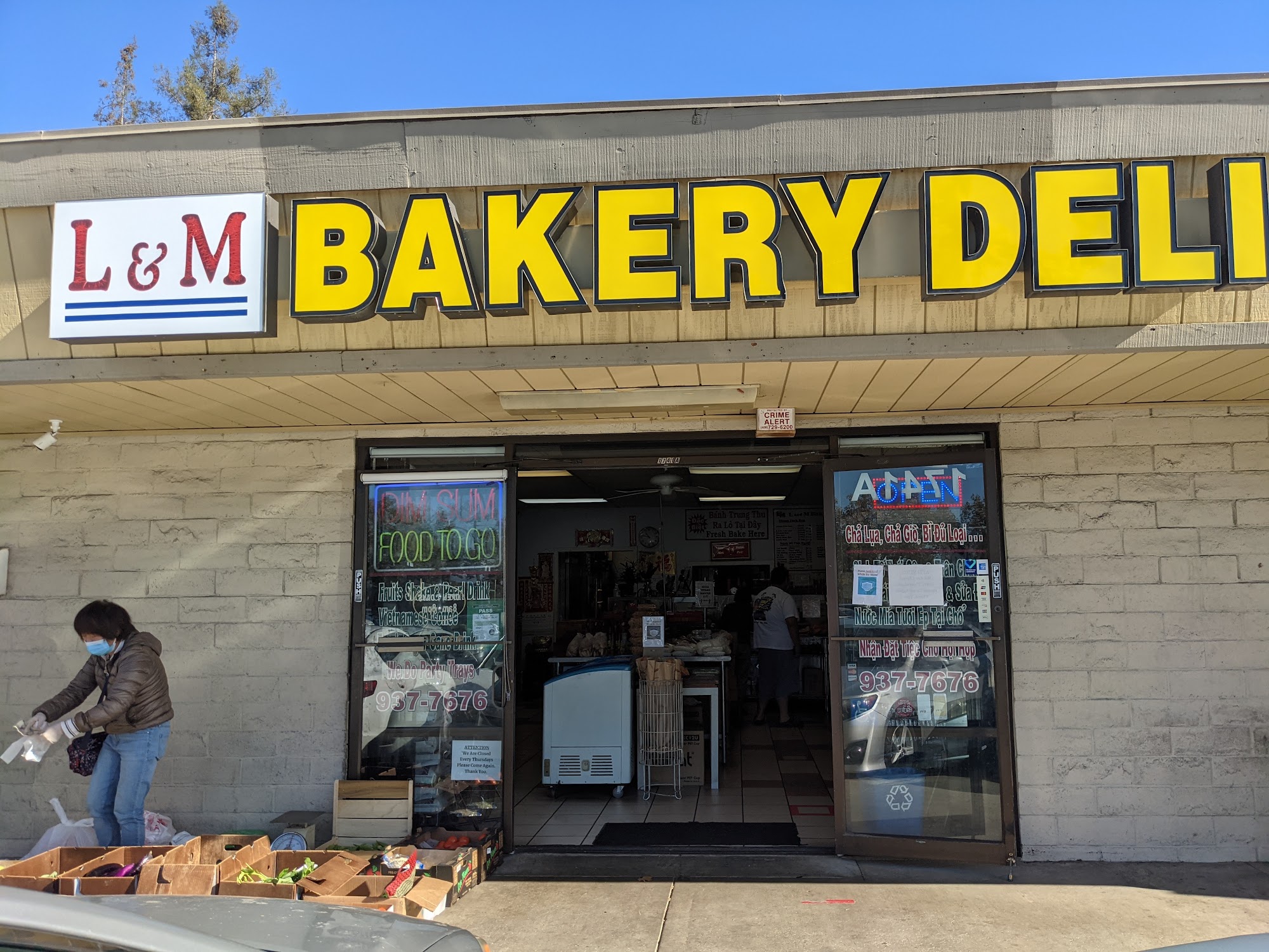 L & M Bakery & Deli