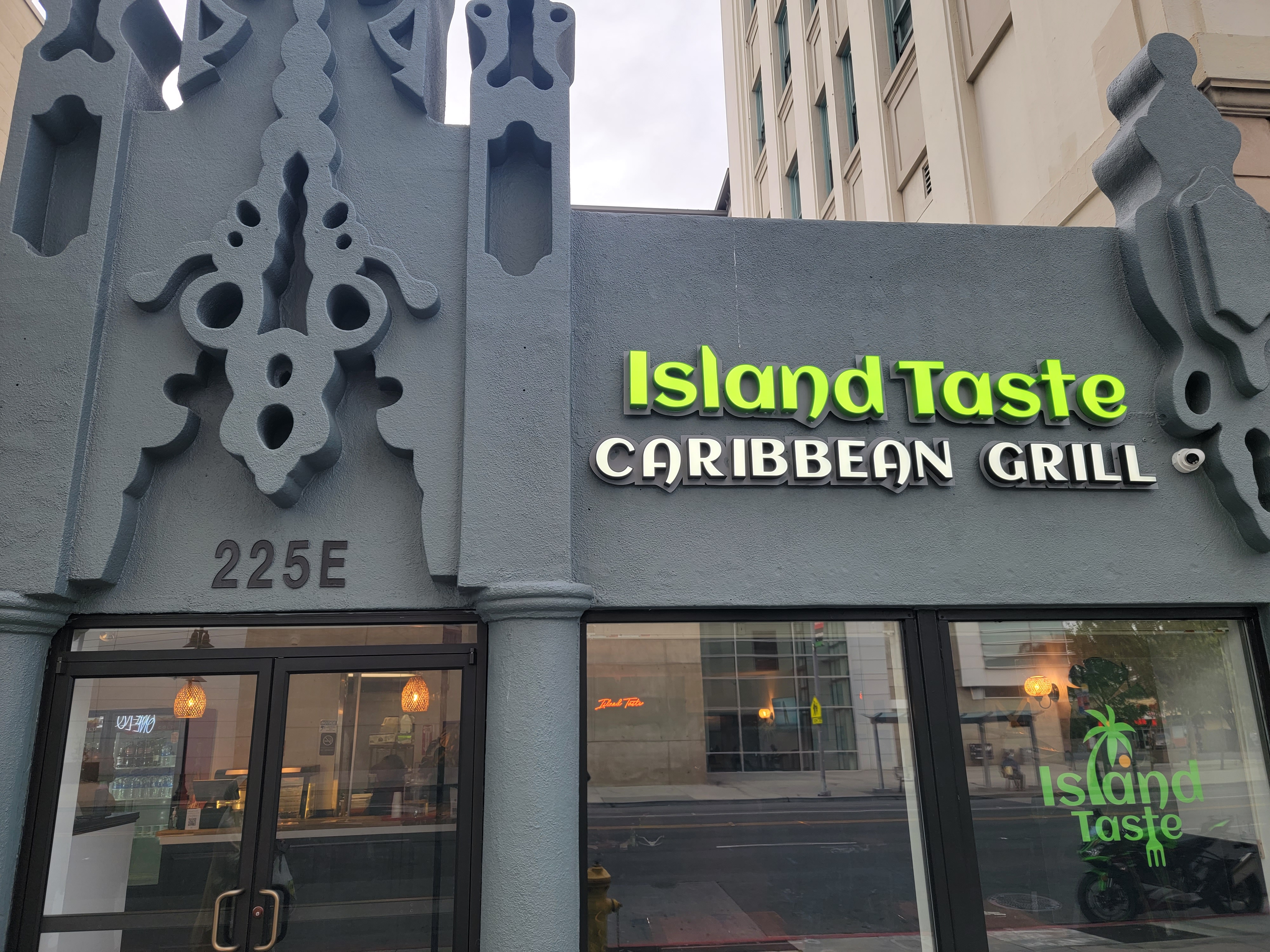 Photo credit: restaurantji