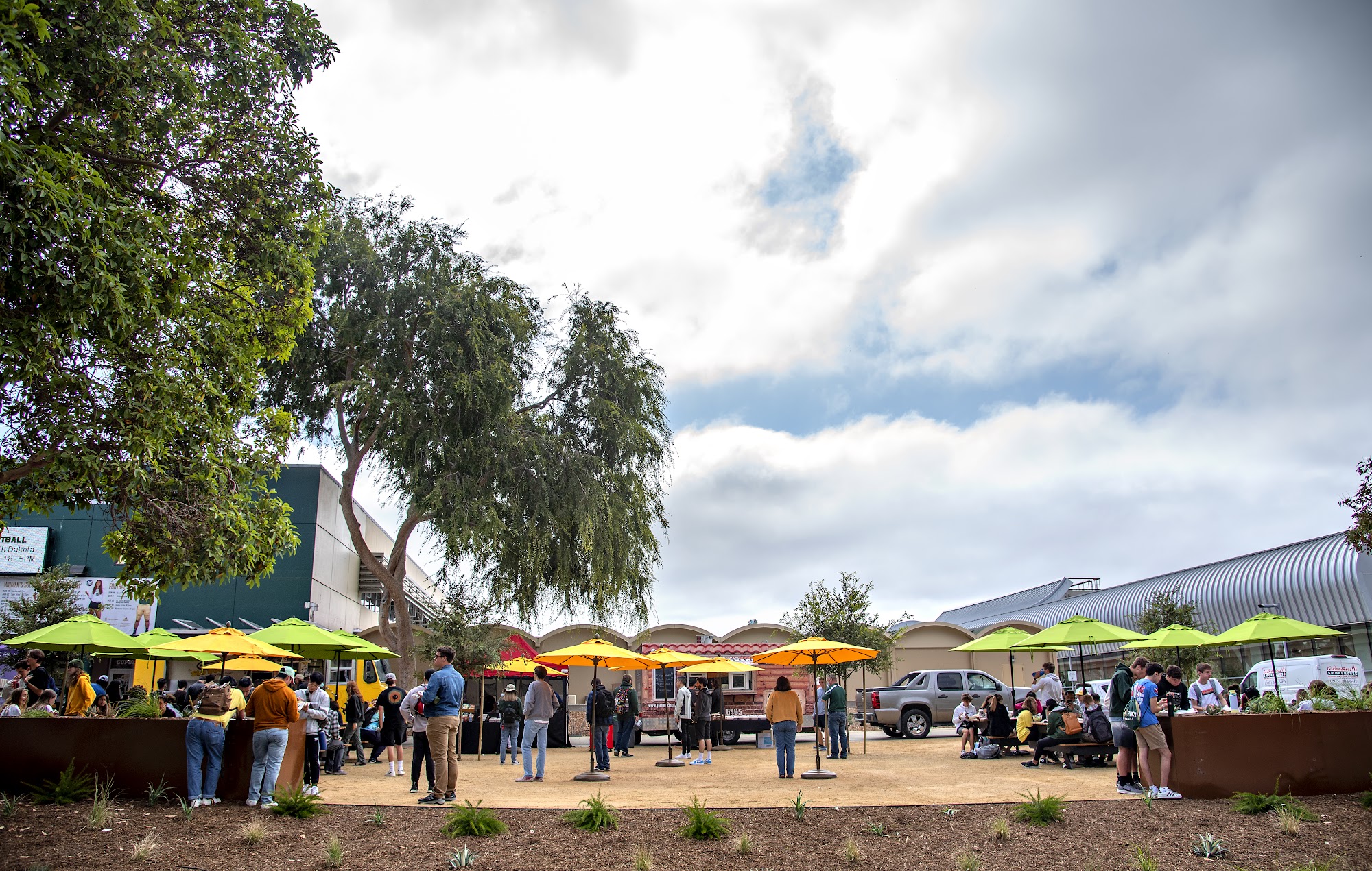 Food Truck Village U.U.