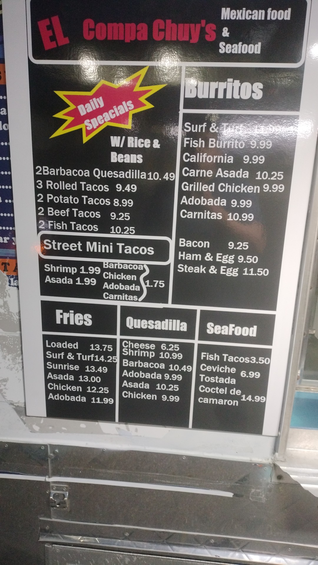 EL Compa Chuy's Menu