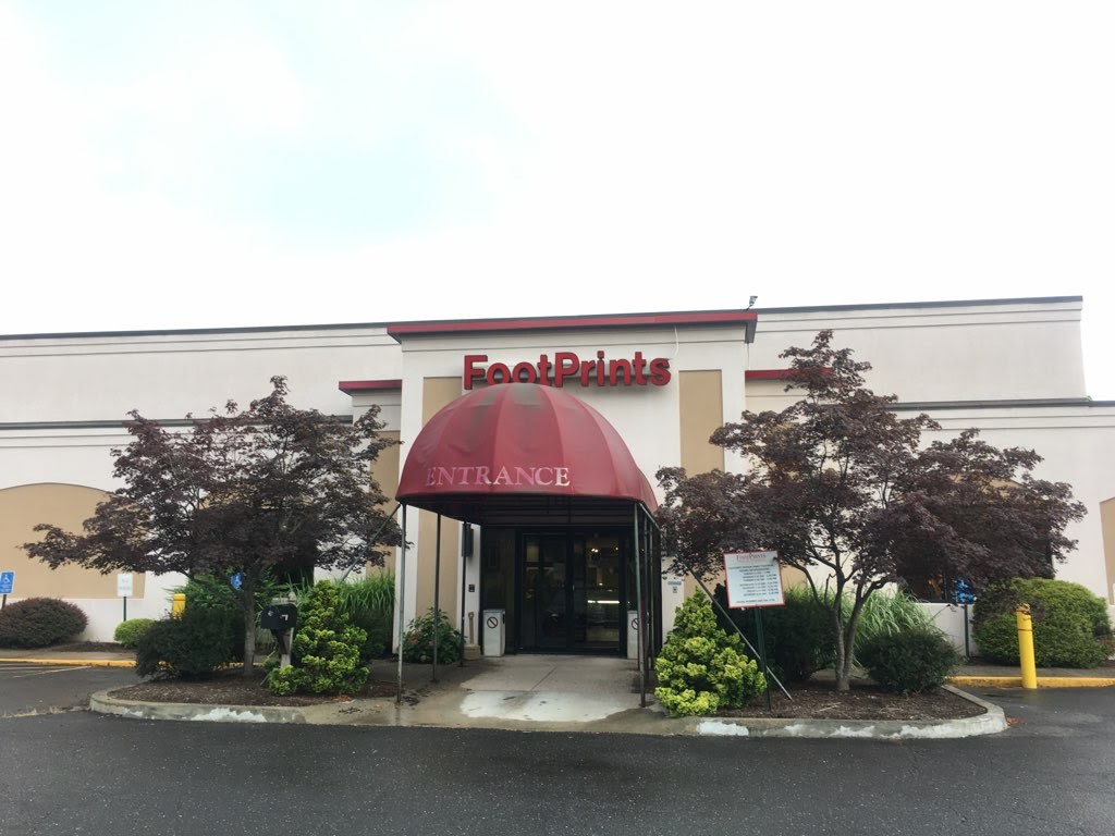 FOOTPRINTS SHOES & ACCESSORIES Newington CT Hours, Directions