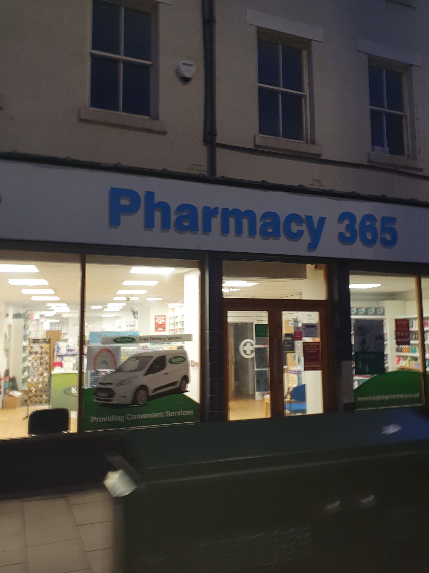 Knights Pharmacy 365 + Travel Clinic