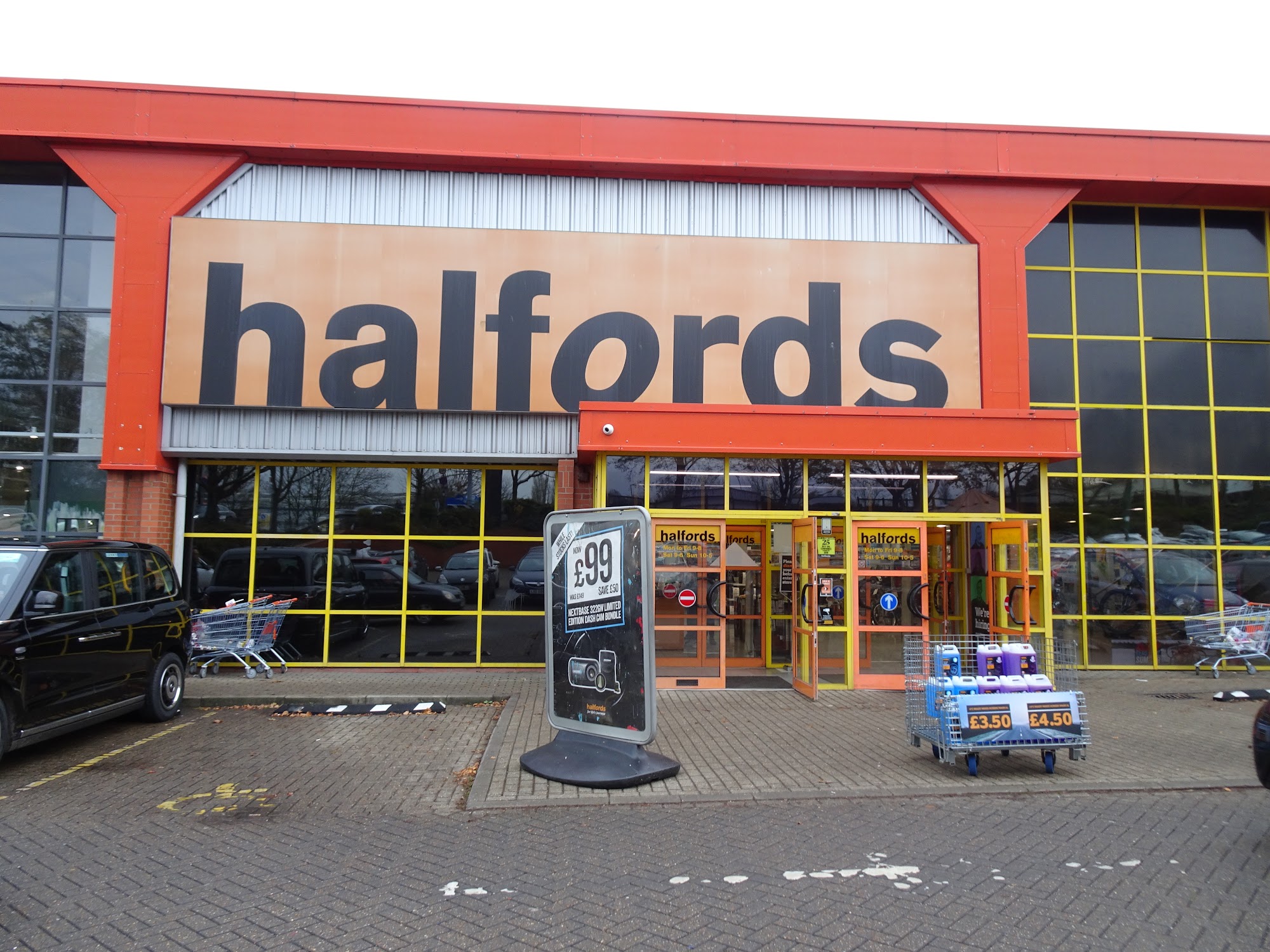 Halfords - Harlow