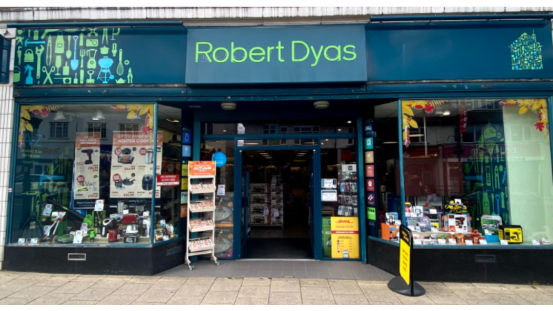 Robert Dyas Loughton