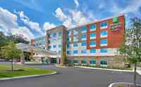 Holiday Inn Express & Suites Gainesville I-75