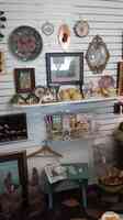 The Boulevard Shoppe - Antiques and Collectibles