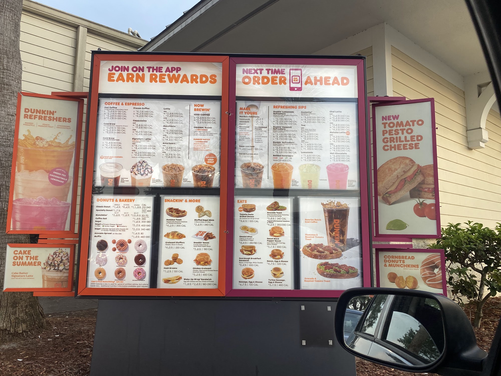 Dunkin' Menu