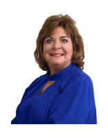 Grinnell Realty: Pam Maples