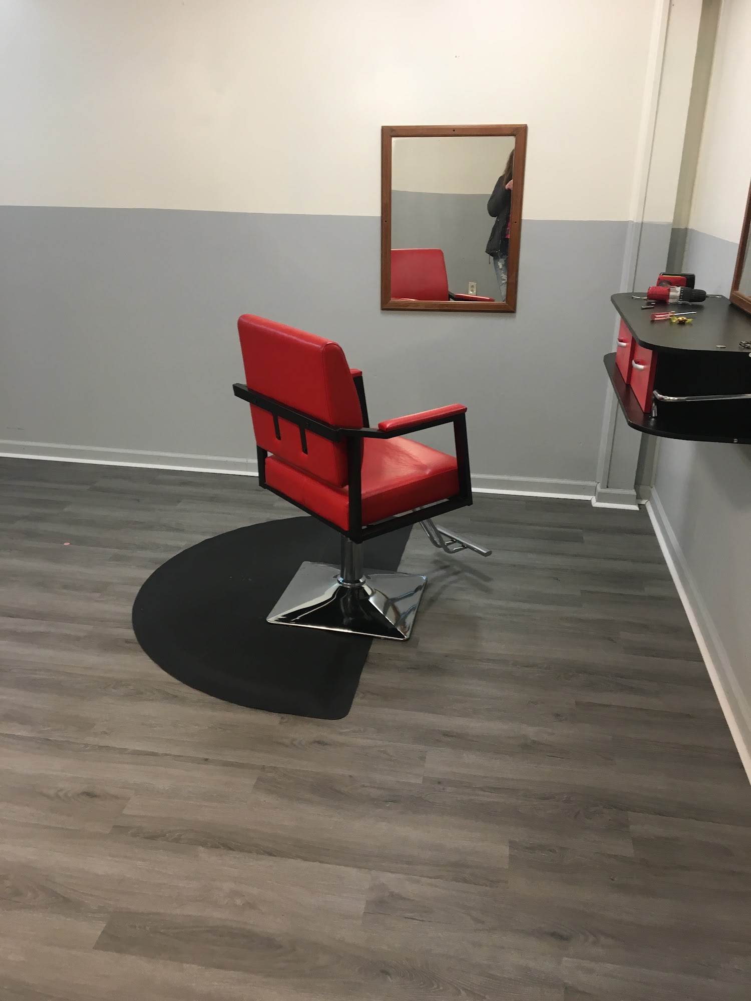 Thomson Barber Shop