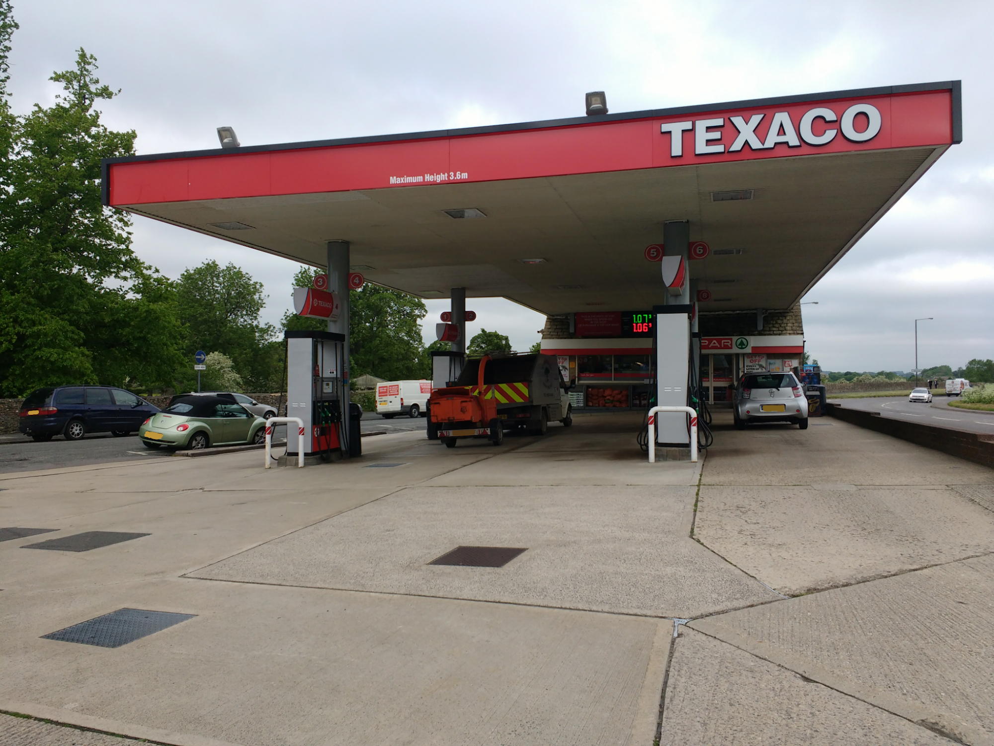 Texaco Service Station