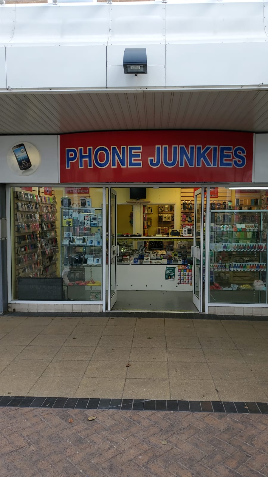 Phone Junkies