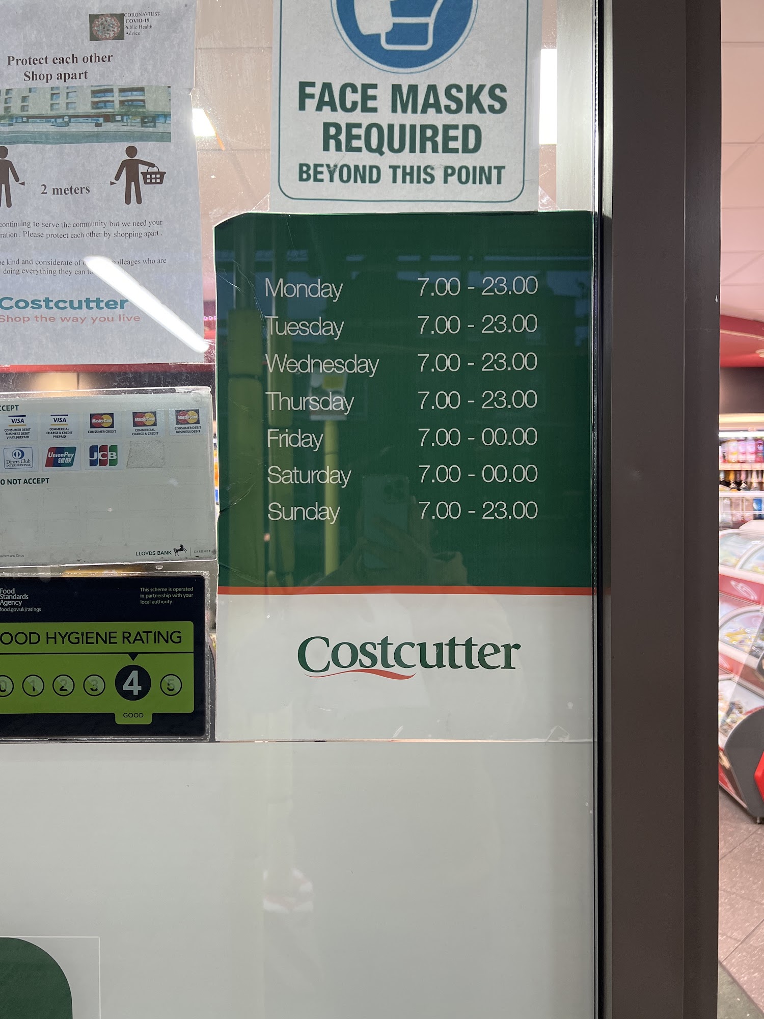 Costcutter - The Quadrant, London