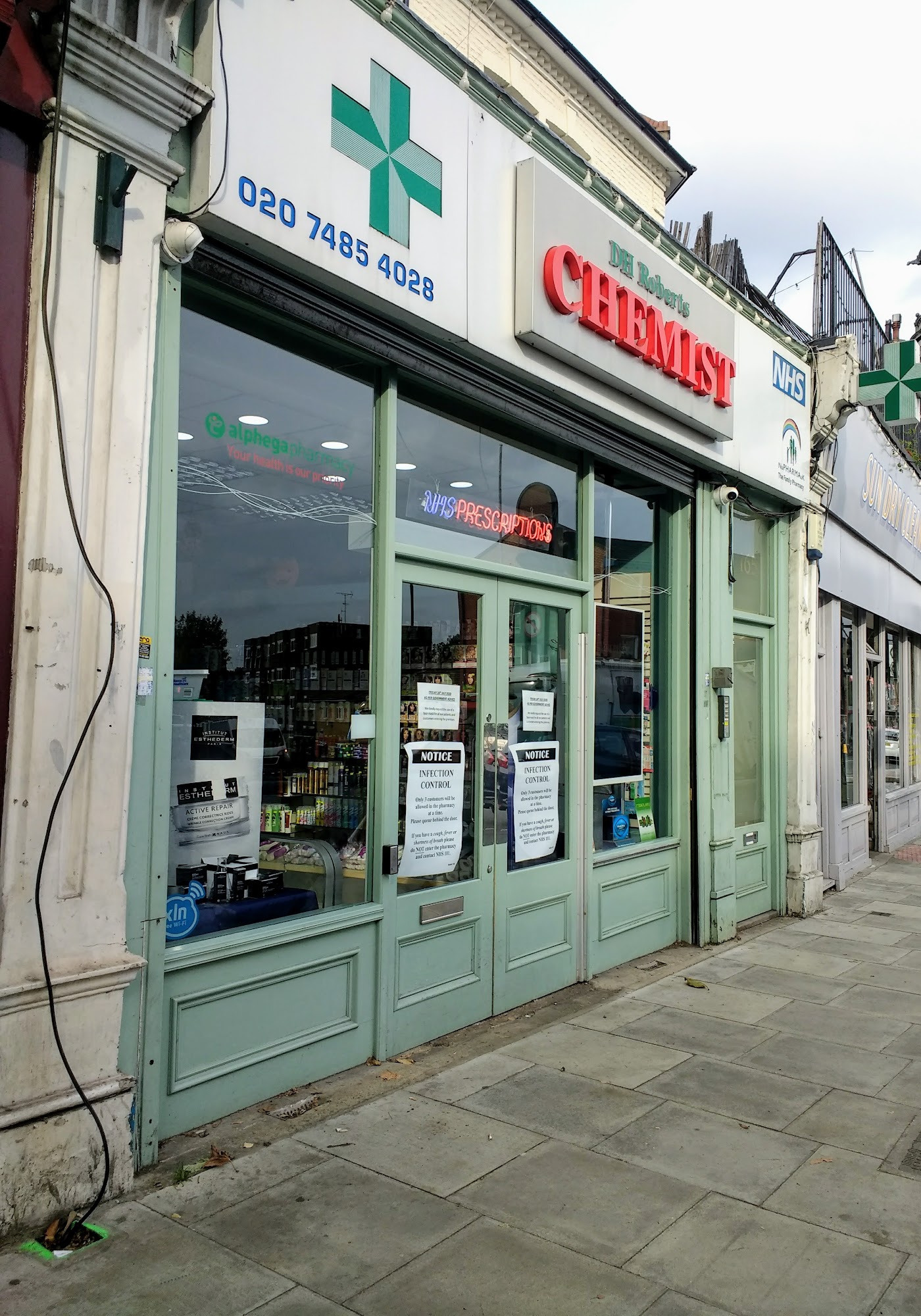 D H Roberts Chemist