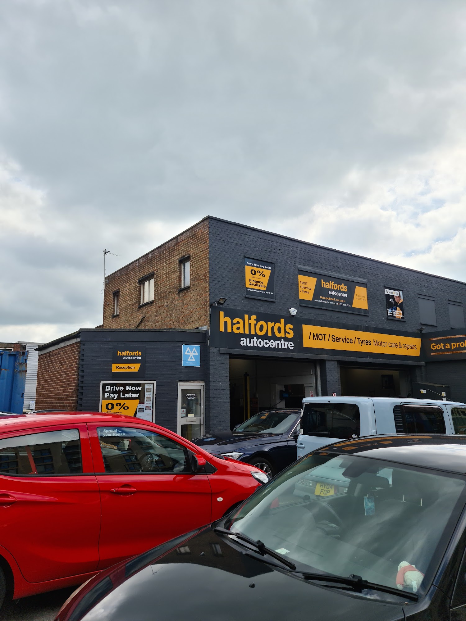 Halfords Autocentre Southampton (Queensway)