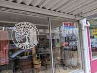 Waterfront Gifts & Antiques