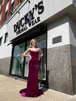 Ducky's Formal Wear - Dress Entrance
