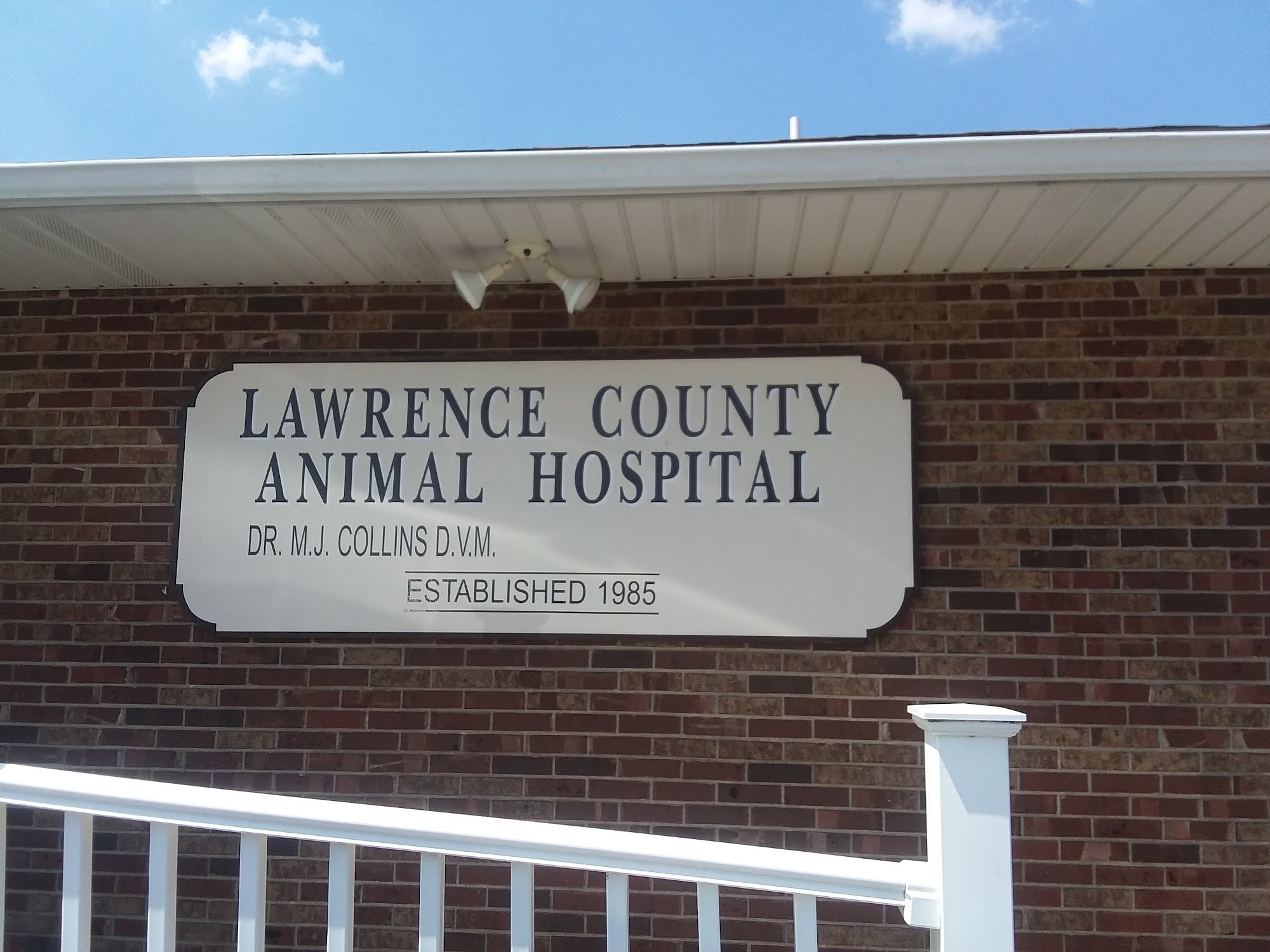 Lawrence County Animal Hospital 10689 Country Clb Rd, Lawrenceville Illinois 62439