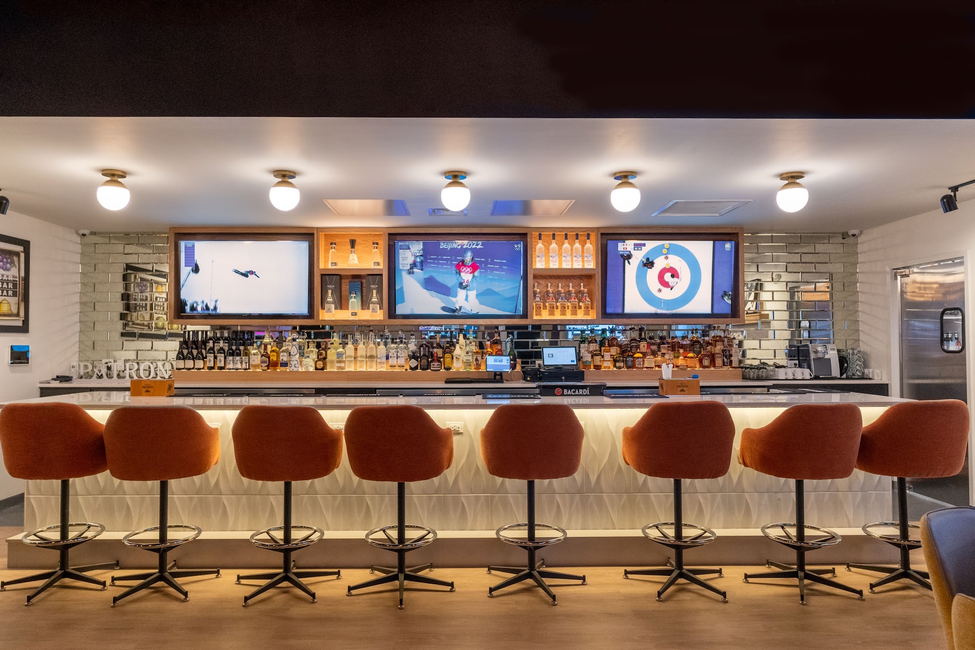 Shuffle's South | The Ultimate Sports Gaming Bar