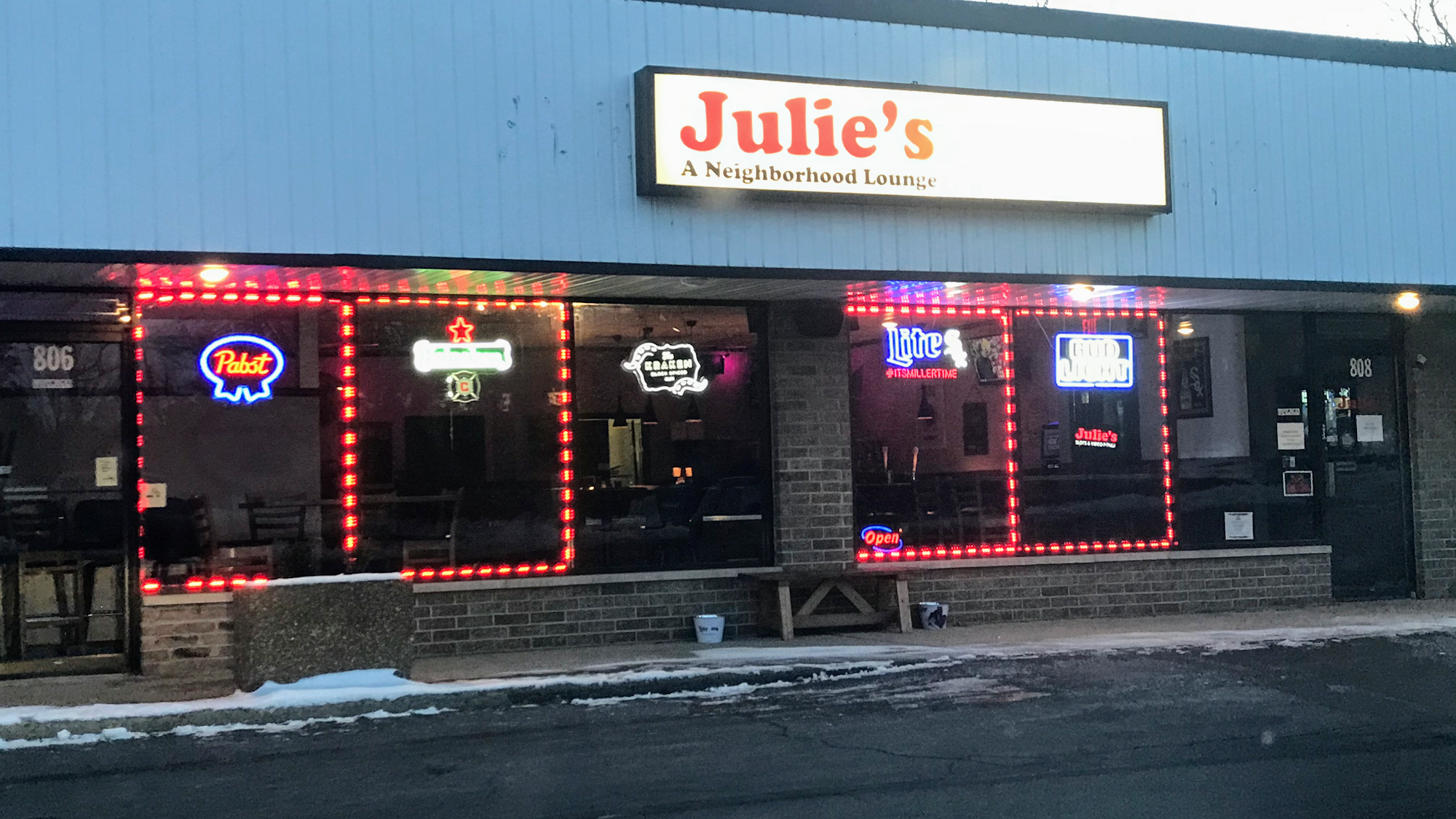 Julie’s Neighborhood Lounge