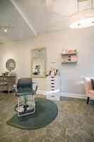 Brush & Blush, Beauty Lounge