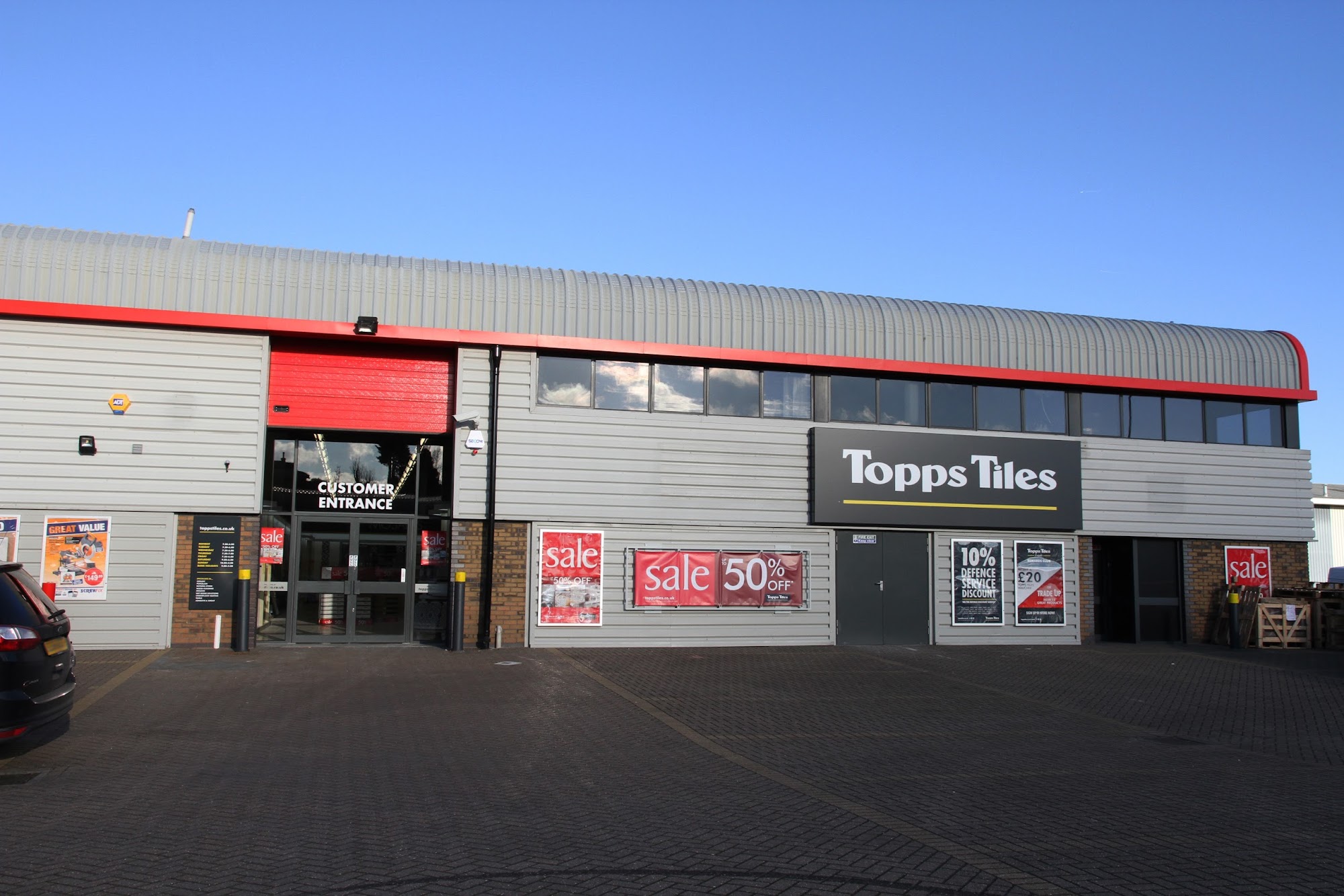 Topps Tiles Gravesend