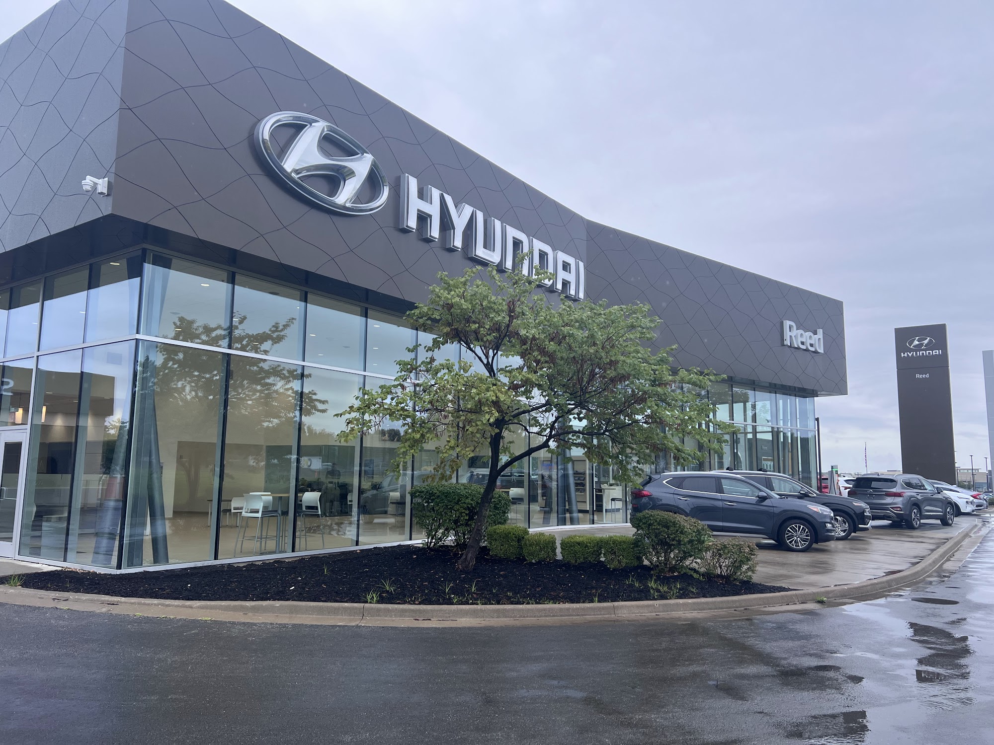 REED HYUNDAI OF KANSAS CITY - Merriam KS - Hours, Directions, Reviews ...