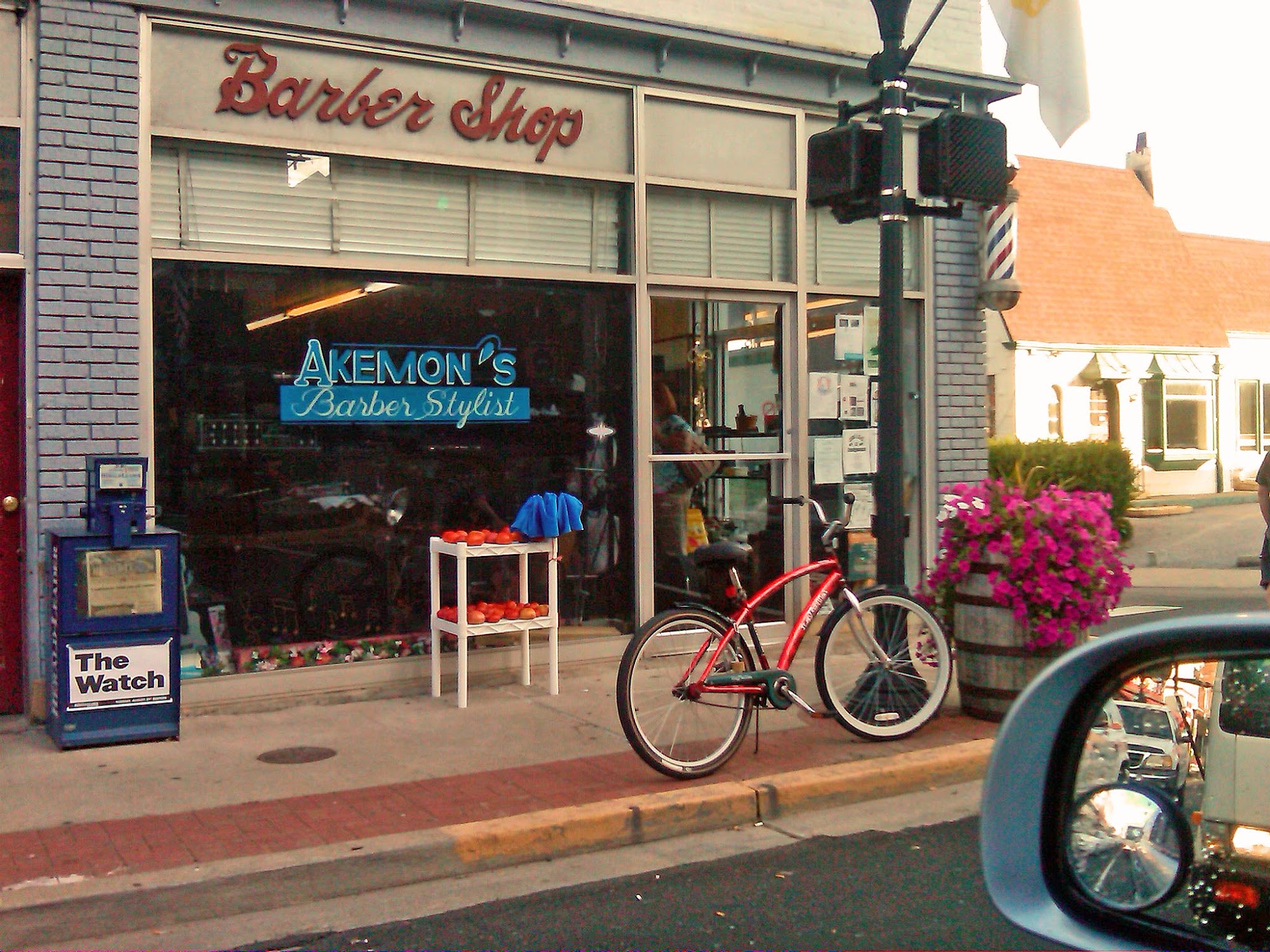 Akemon's Barber Shop 601 Main St, Paris Kentucky 40361