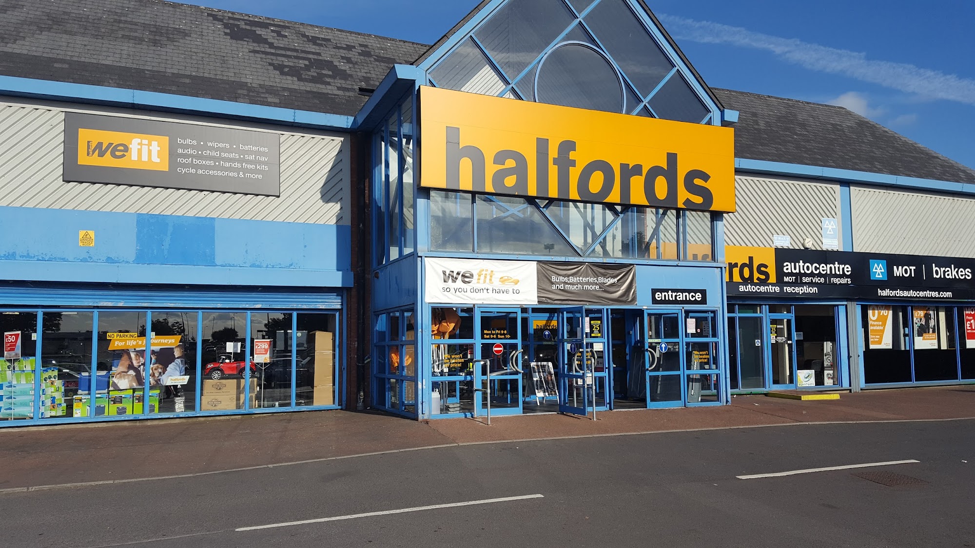 Halfords - Blackburn