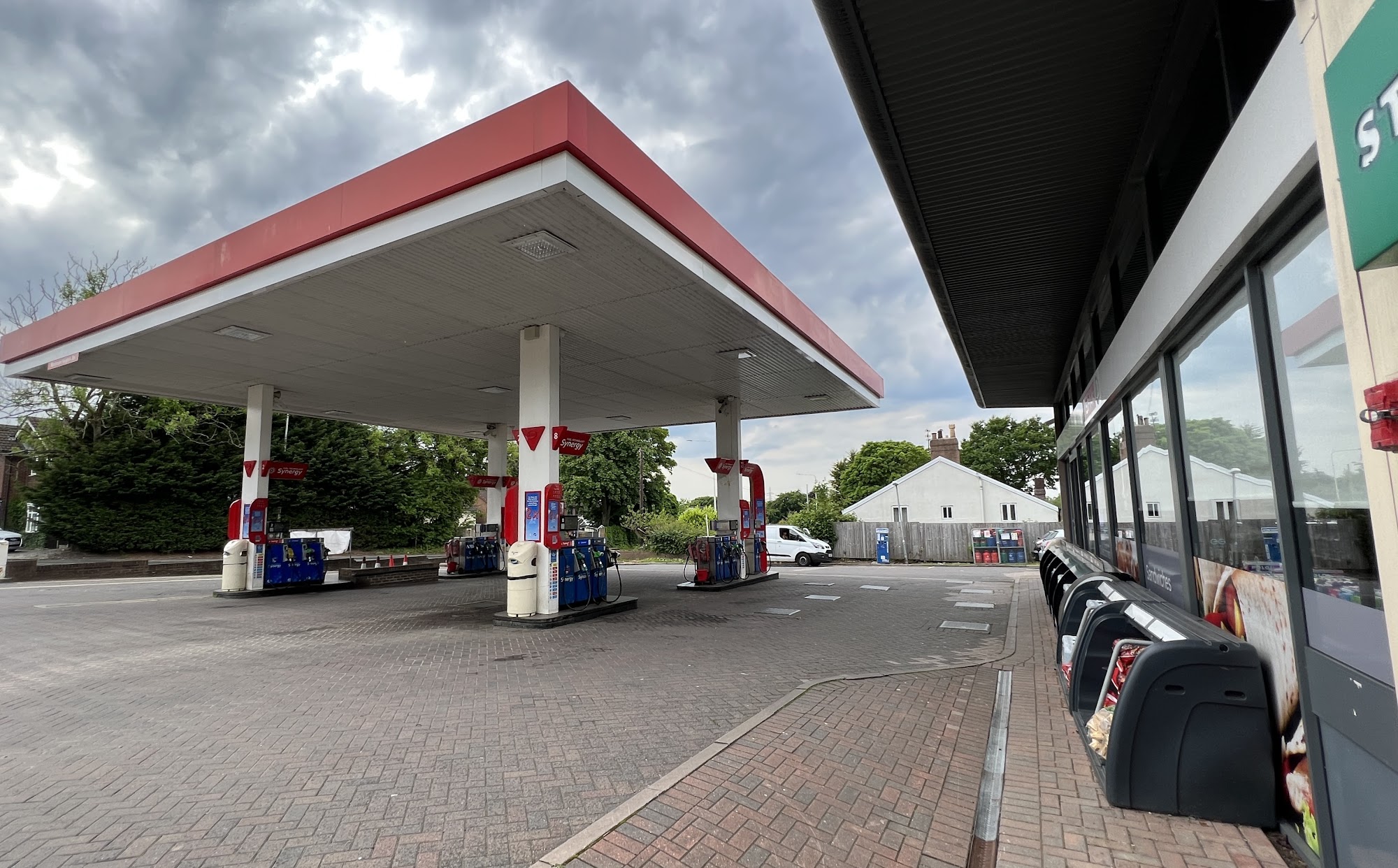 ESSO EG CLAYTON BROOK