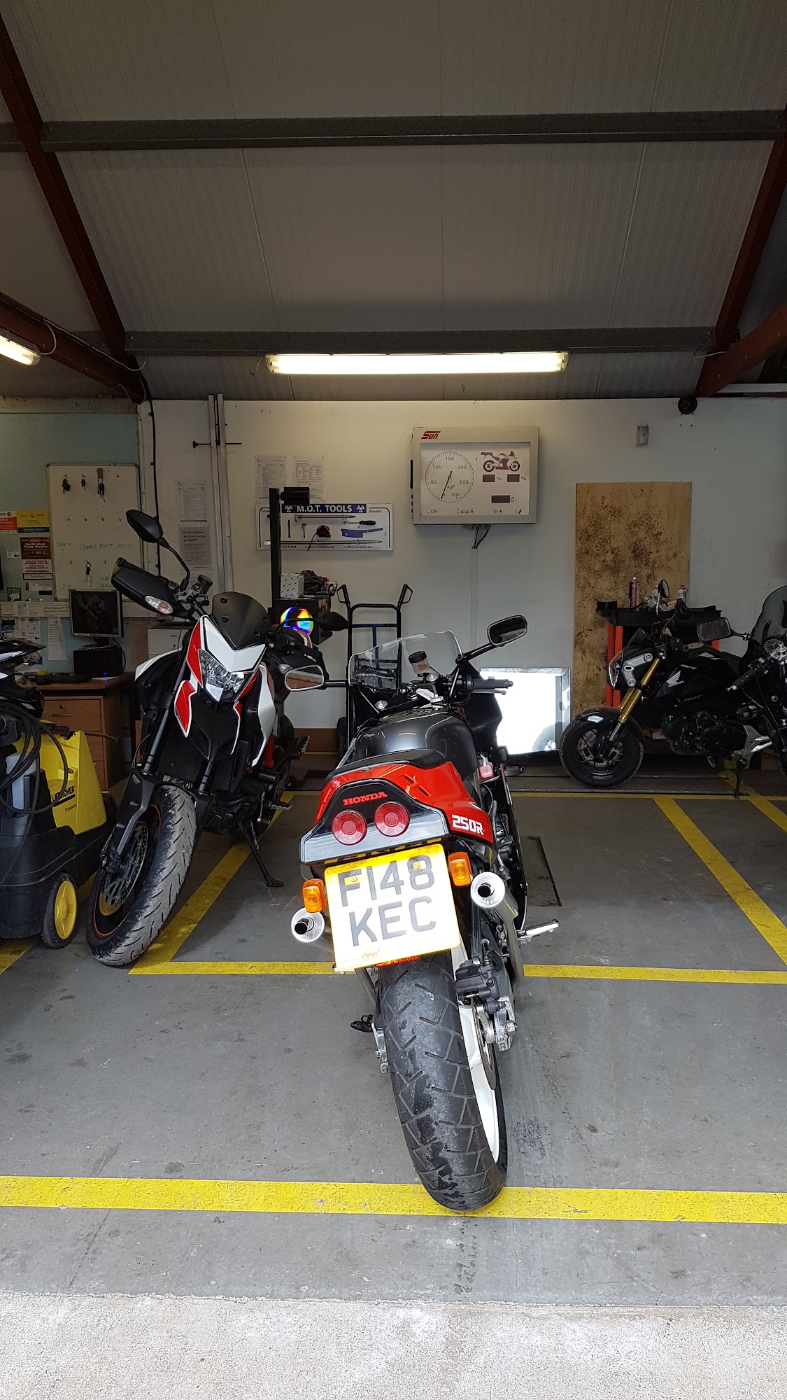 Longton MOT Centre