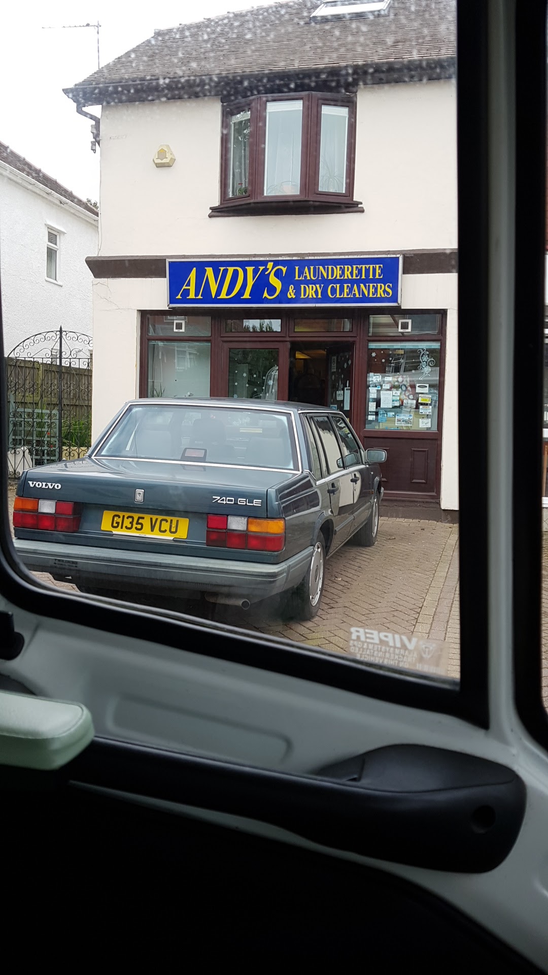 Andy's Laundrette & Dry Cleaners