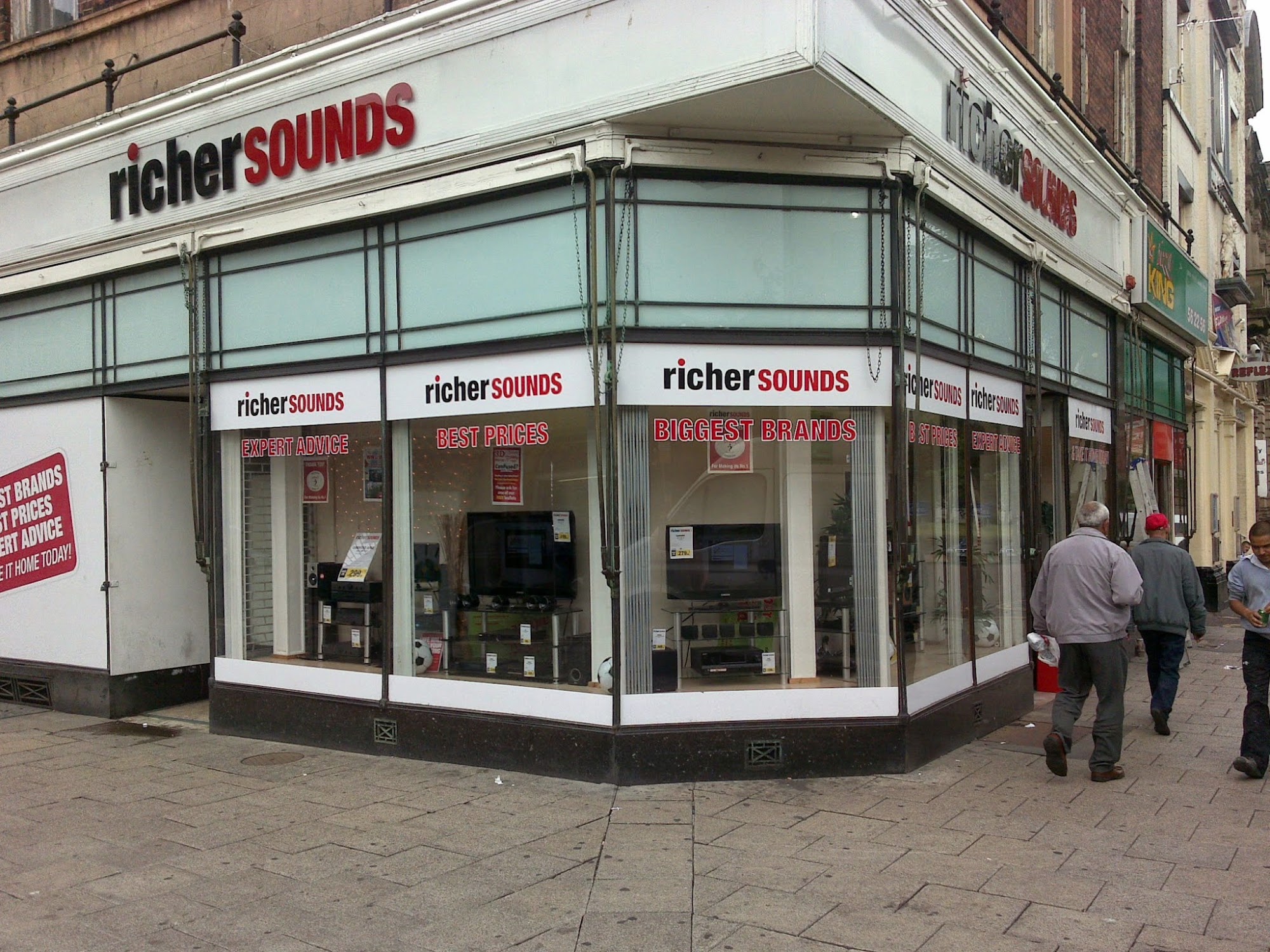 Richer Sounds, Preston