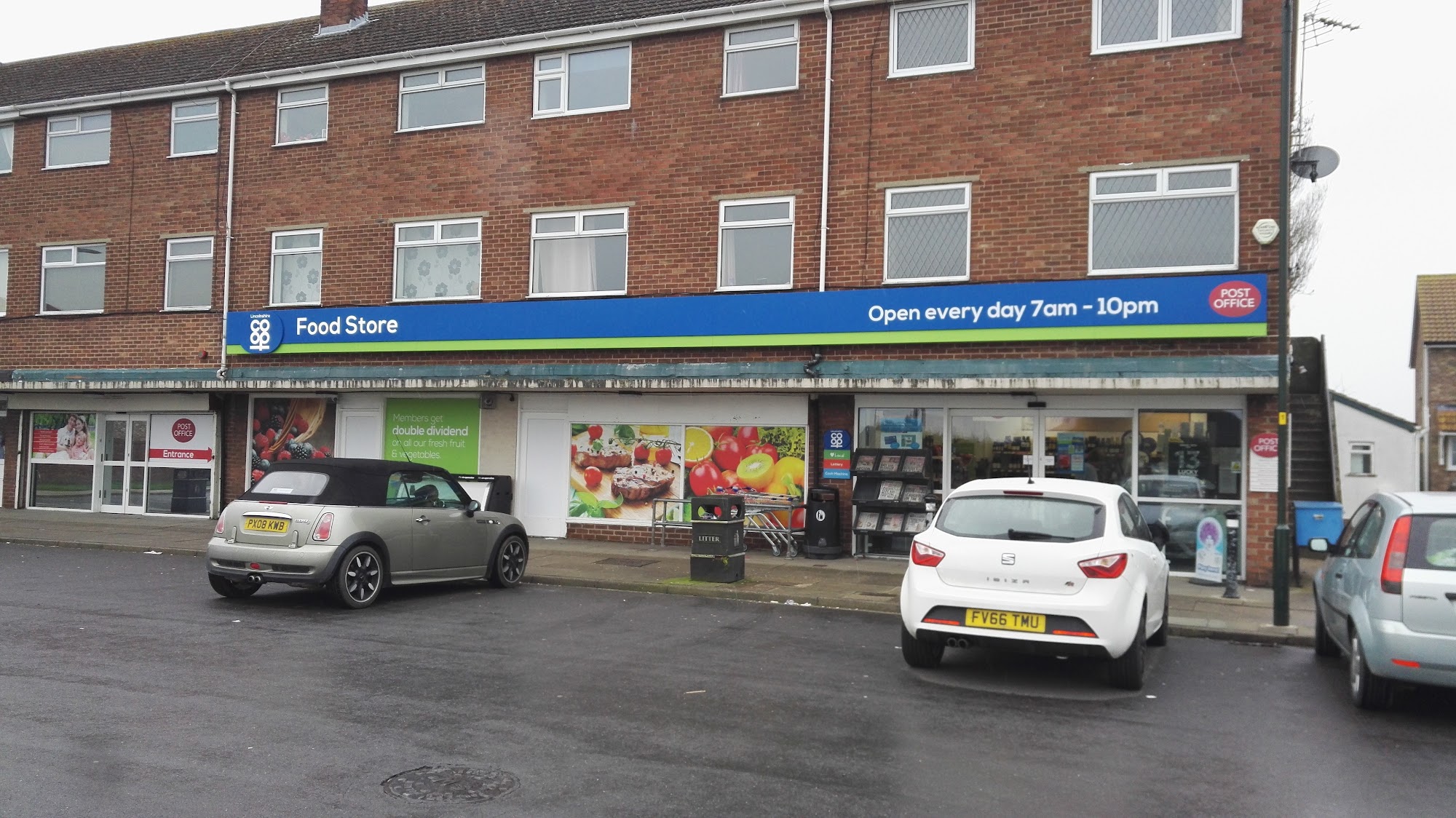 Lincolnshire Co-op Coniston Avenue Post Office