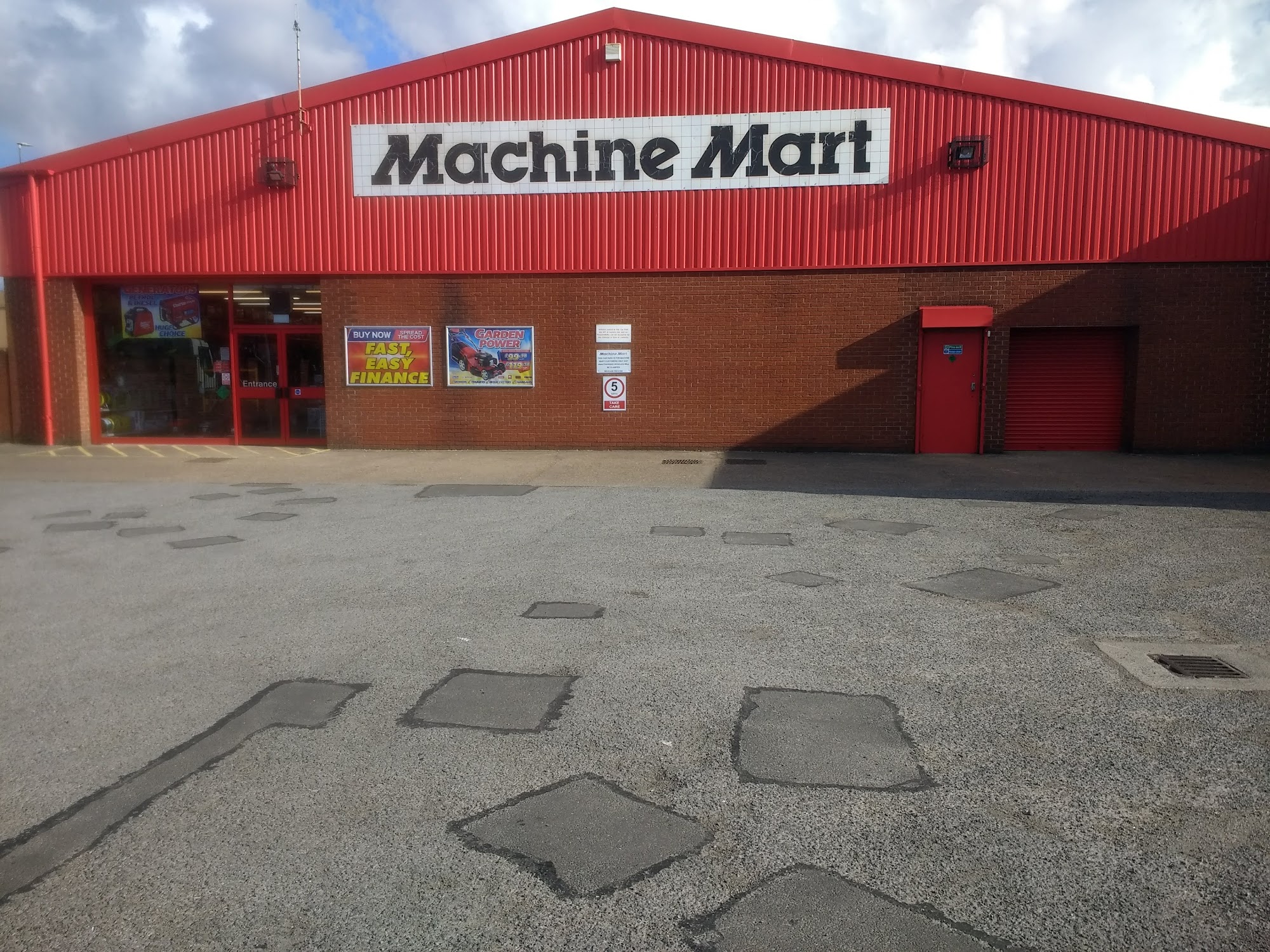 Machine Mart Grimsby