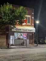 Giant Food Mart