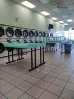 Coin Laundromat in Laurel (Coin Laundry)