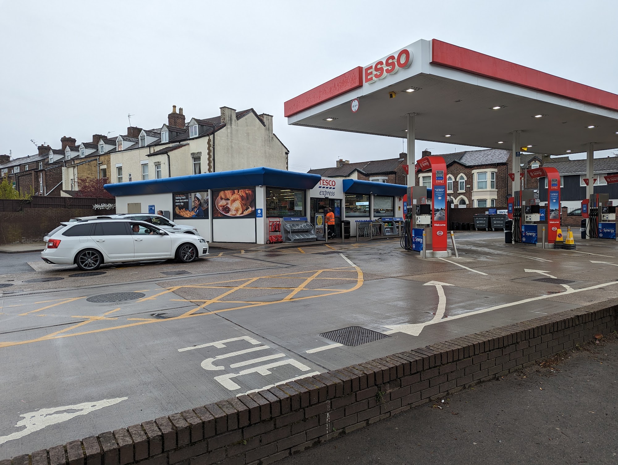 ESSO TESCO QUEENS DRIVE EXPRESS