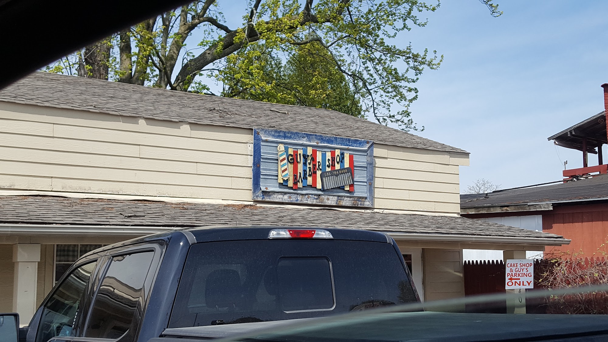 Guy's Barber Shop